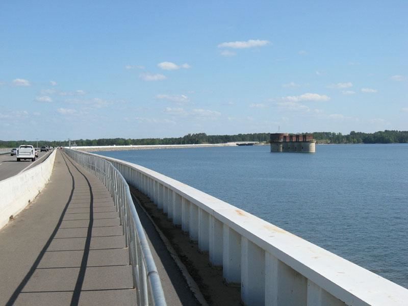 lakemurraydam.jpg
